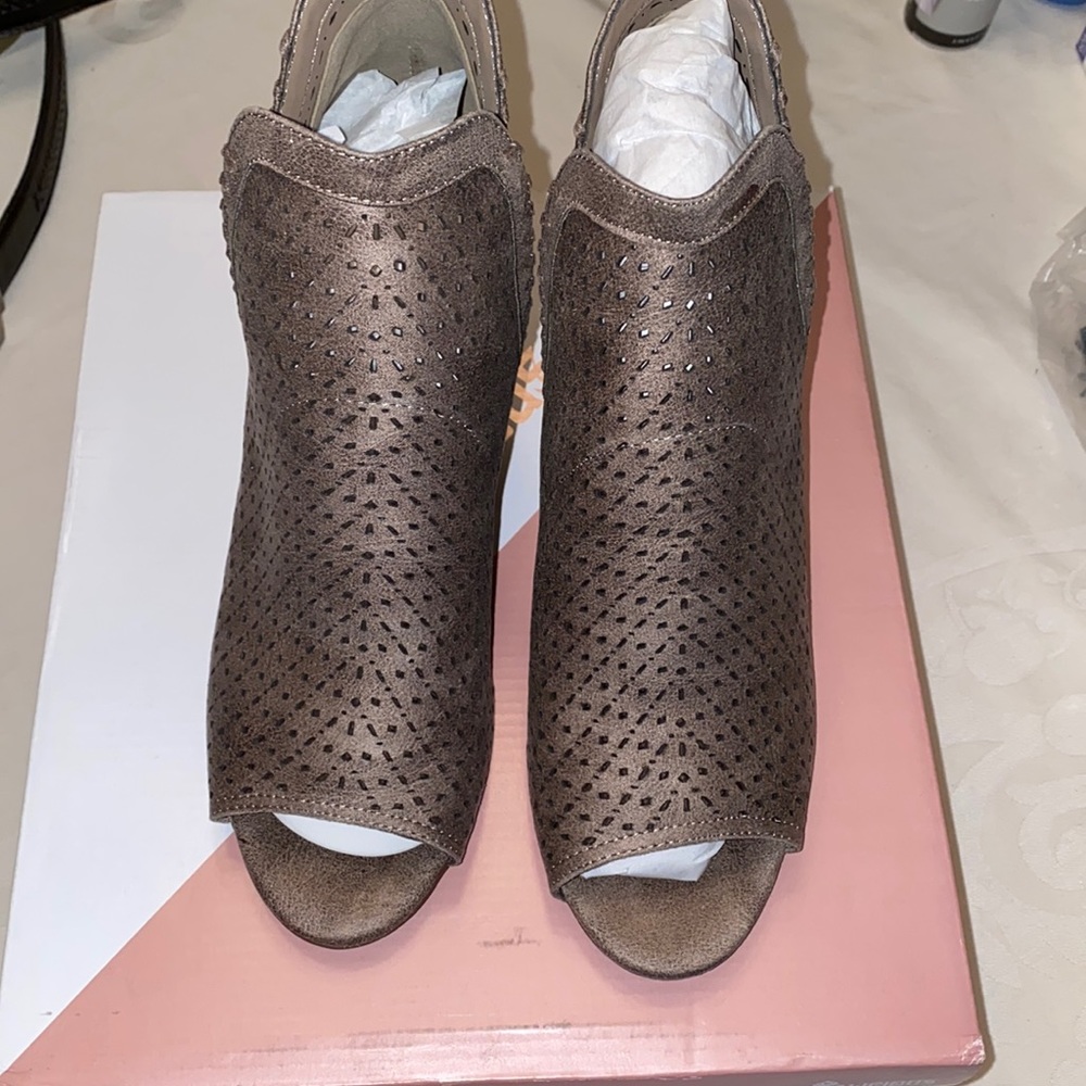 NWT Fergalicious taupe color, open toe shoe boot with  heel is made of wood